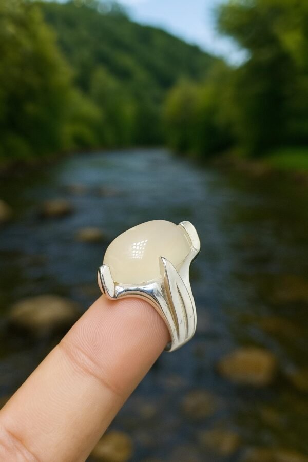 Handcrafted White Agate Aqeeq Ring: 925 Sterling Silver Islamic Mens Ring - Image 3
