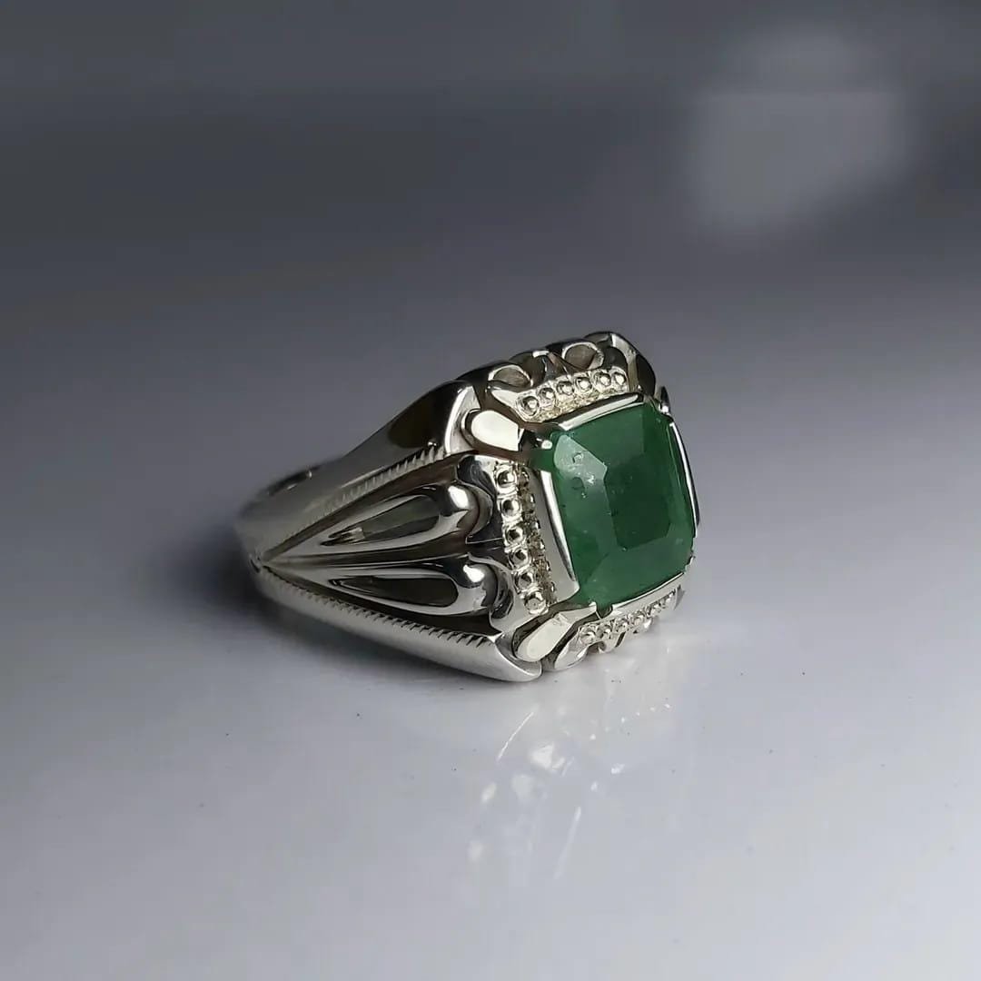 Natural Emerald Ring for women | Oval Green Gemstone Ring | Handmade 925 Sterling Silver Ring | Vintage Boho Statement Ring | Birthstone - Image 4