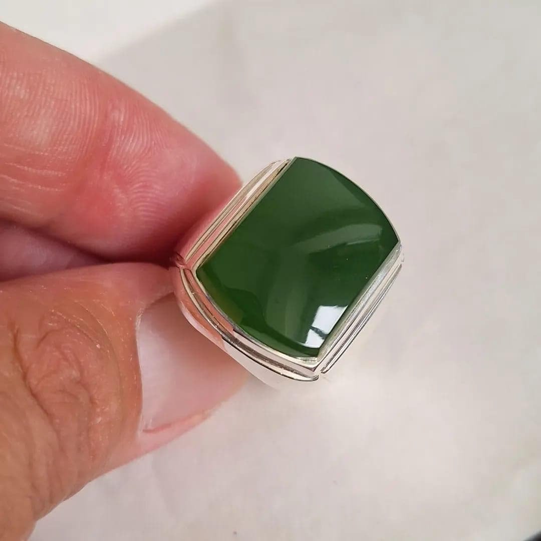 Handmade Green Yemeni Aqeeq Ring: Sterling Silver Islamic Jewelry - Image 5