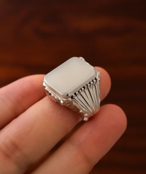 Handmade 925 Sterling Silver White Agate Ring: Yemeni Aqeeq