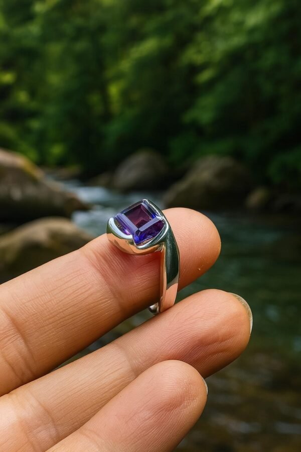 Handmade Sterling Silver Amethyst Ring: Minimalist Gemstone Jewelry - Image 3