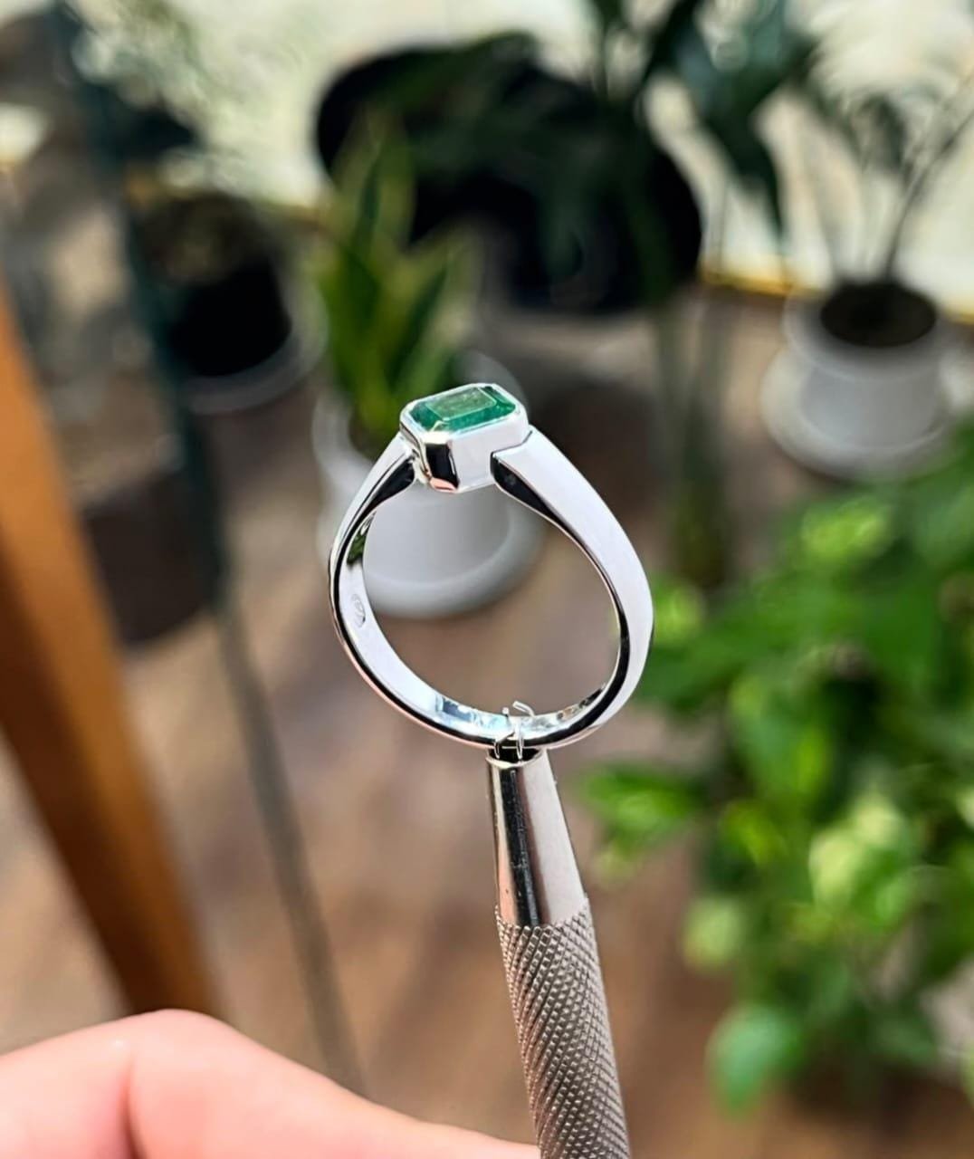 Handmade Emerald Ring: 925 Sterling Silver May Birthstone - Image 2