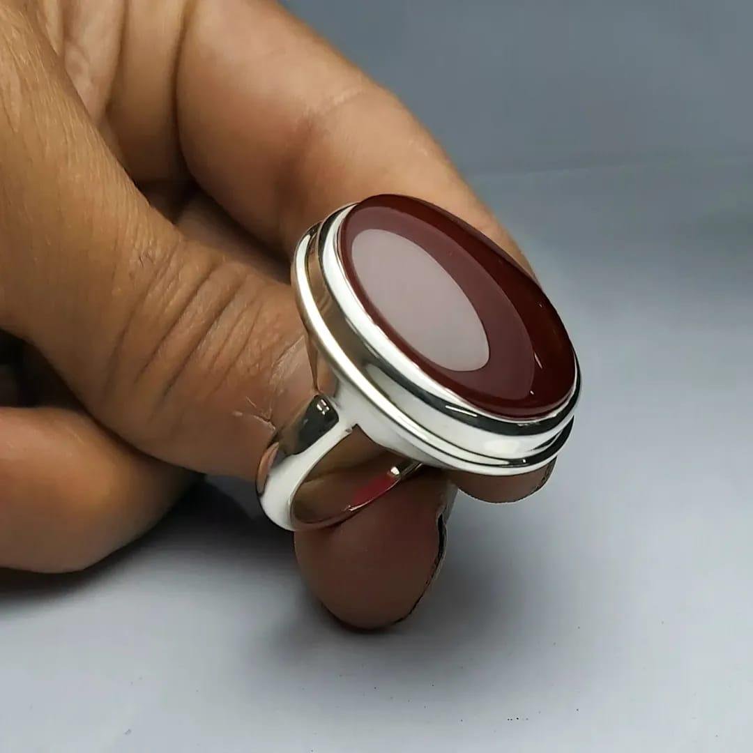 Handmade Dark Red Agate Sterling Silver Ring: Yemeni Aqeeq Jewelry - Image 4