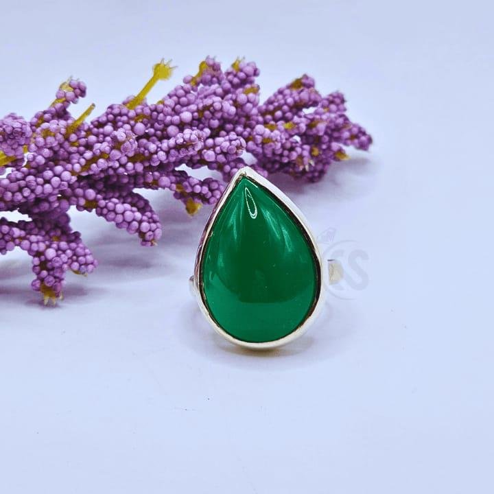 Teardrop Green Agate Ring: Sterling Silver Statement Jewelry - Image 4
