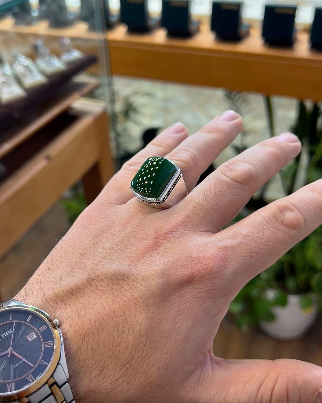 Green Agate Sterling Silver Ring: Handmade Yemeni Aqeeq Statement - Image 6