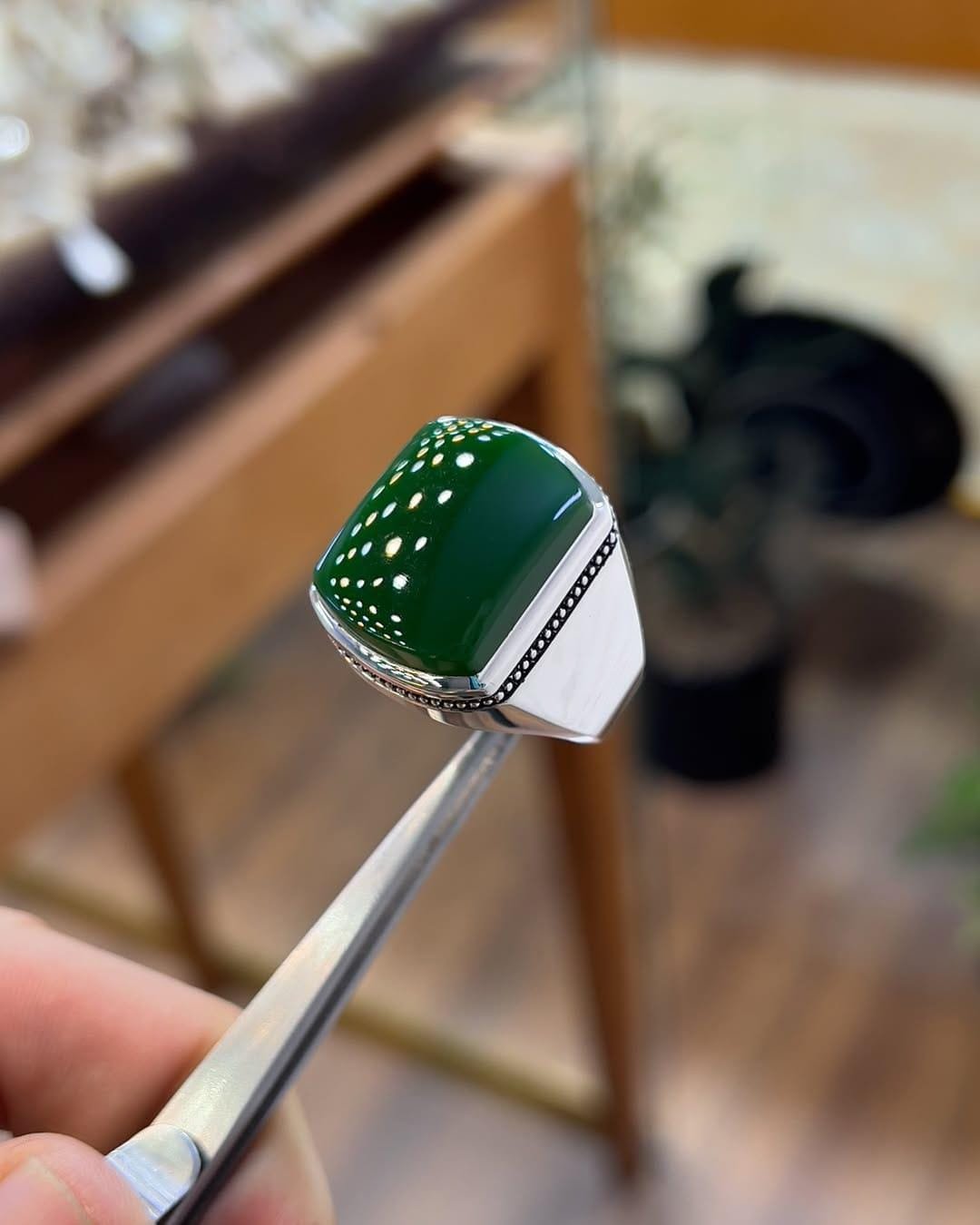 Green Agate Sterling Silver Ring: Handmade Yemeni Aqeeq Statement