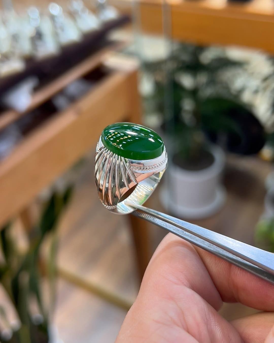 Green Agate Ring: Sterling Silver Band - Handmade Sabz Aqeeq - Image 4