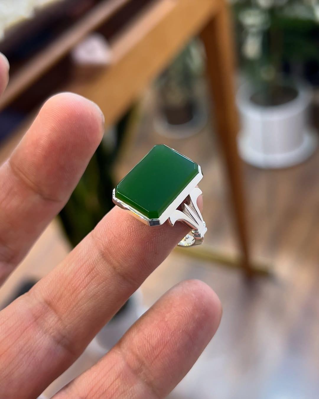 Green Agate Ring: Handmade 925 Sterling Silver Sabz Aqeeq Statement - Image 3
