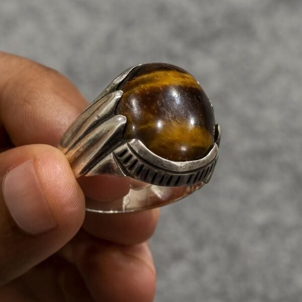 Handmade Tiger Eye Aqeeq Ring: Vintage Silver, Spiritual Gemstone - Image 5