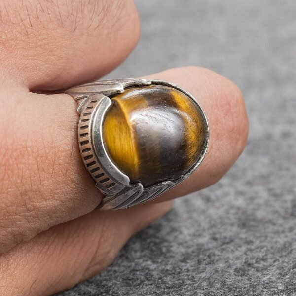 Handmade Tiger Eye Aqeeq Ring: Vintage Silver, Spiritual Gemstone - Image 3