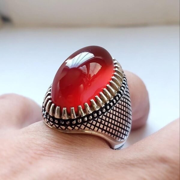 Red Agate Sterling Silver Signet Ring: Vintage Carnelian Gemstone - Image 5