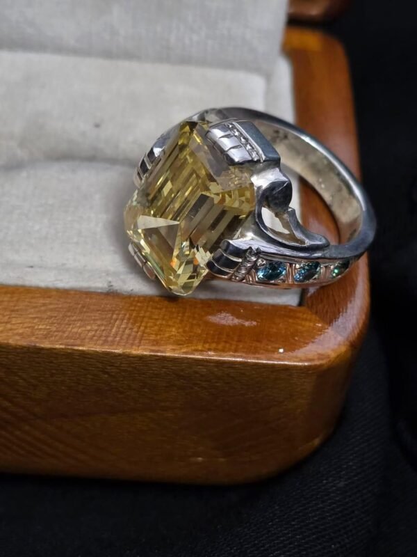 Yellow Zircon Statement Ring: Vintage Sterling Silver, Green Accent Stones - Image 4