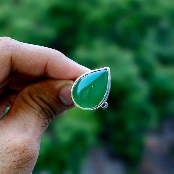 Teardrop Green Agate Ring: Sterling Silver Statement Jewelry - Image 5