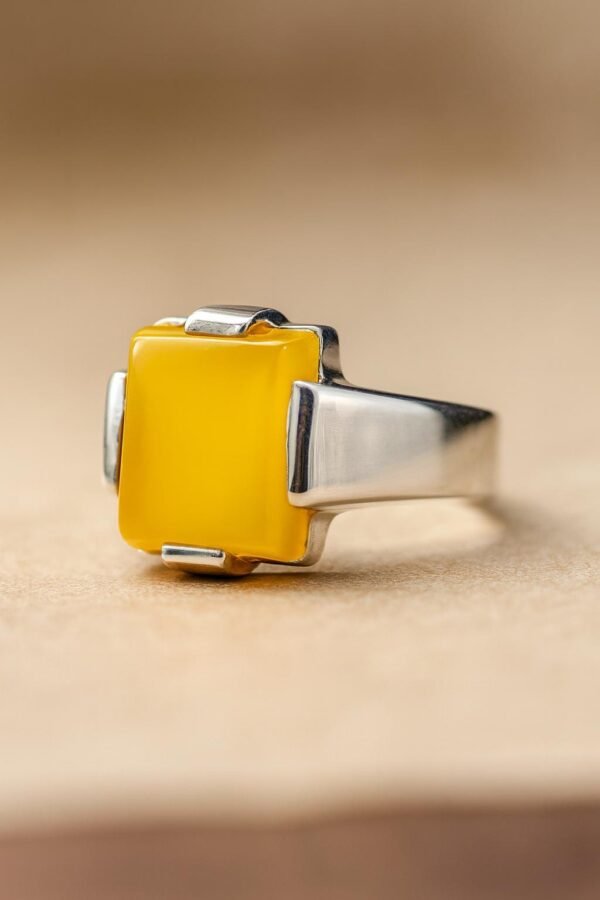 Handmade Yemeni Aqeeq Ring: 925 Sterling Silver Yellow Agate