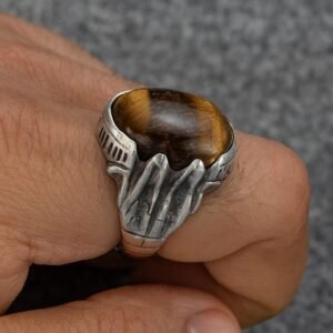 Handmade Tiger Eye Aqeeq Ring: Vintage Silver, Spiritual Gemstone
