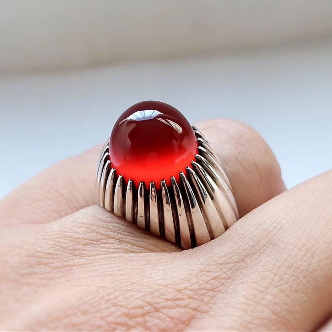 Red Agate Silver Ring: Handmade Unisex Statement Jewelry - Image 8