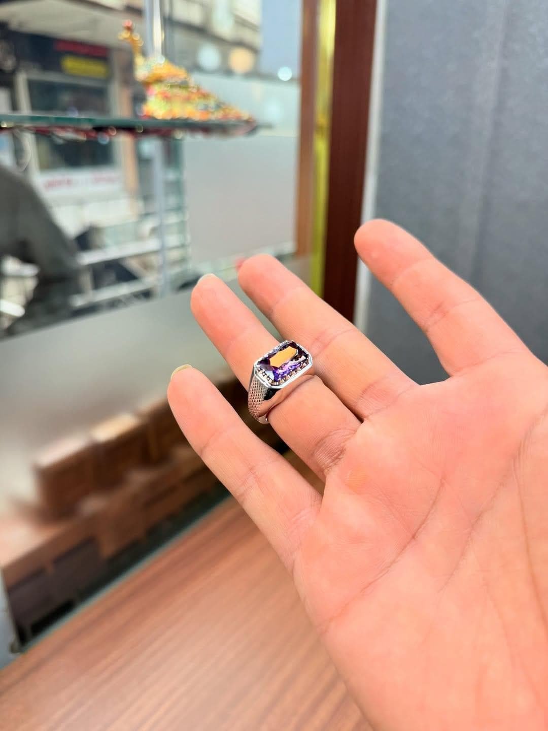 Handmade Amethyst Silver Ring: Unisex Healing Crystal Statement - Image 3