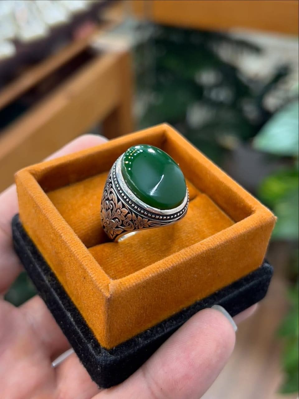 Handmade Sterling Silver Green Jade Ring: Engraved Vintage Boho Style - Image 7