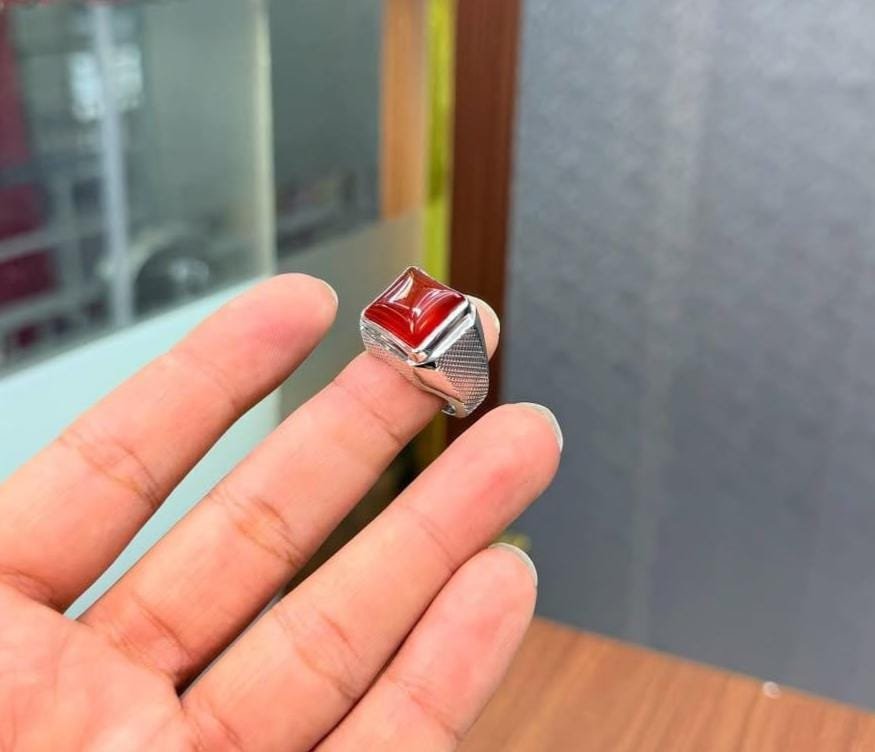 Engraved Sterling Silver Yemeni Aqeeq Ring: Islamic Red Agate Signet - Image 3