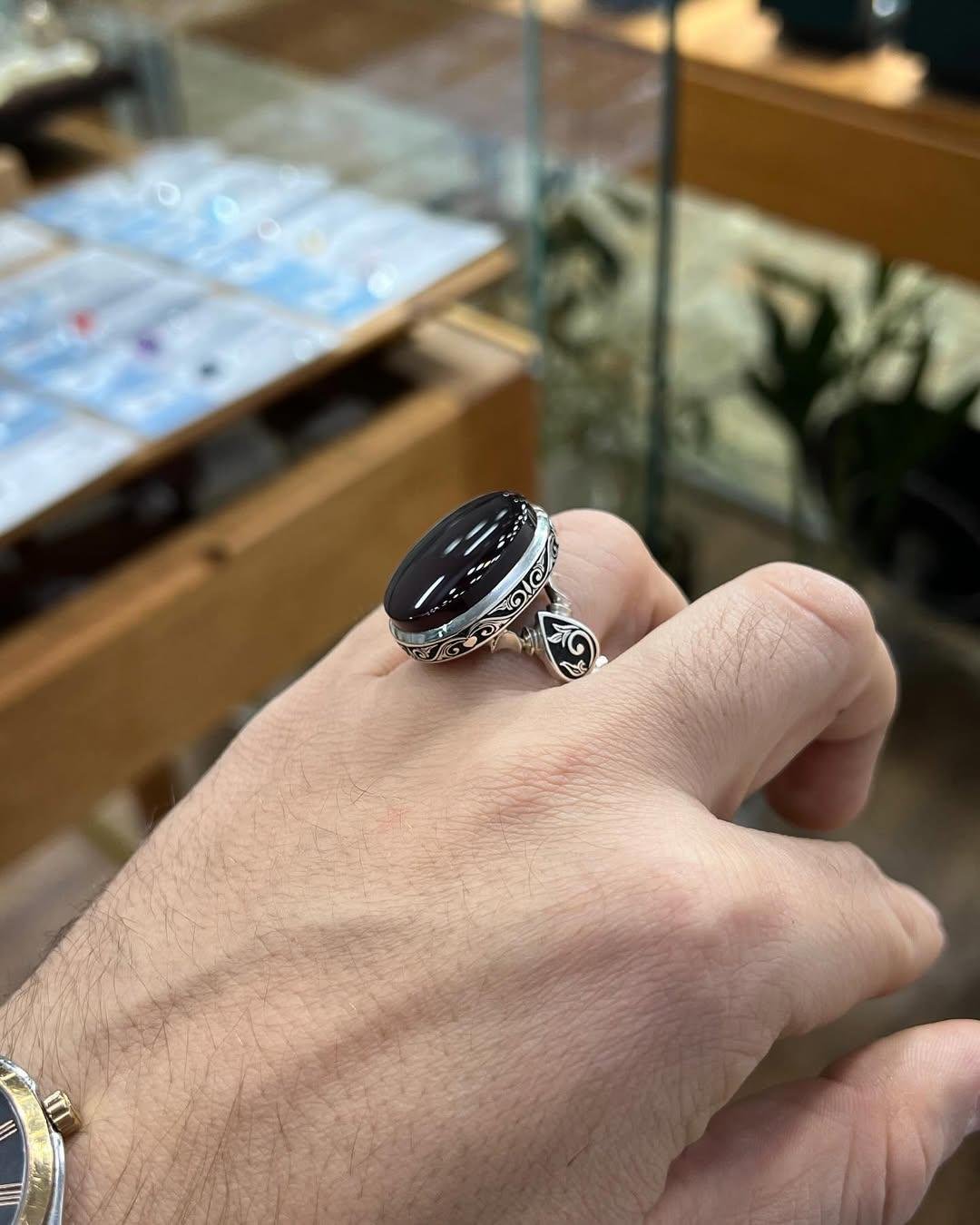 Handmade Sterling Silver Aqeeq Ring: Boho Mens Signet Jewelry - Image 3
