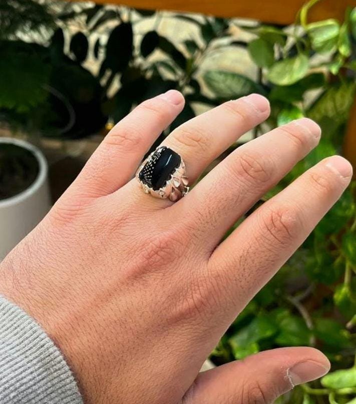 Handmade Black Agate Aqeeq Ring: Sterling Silver Islamic Jewelry - Image 4