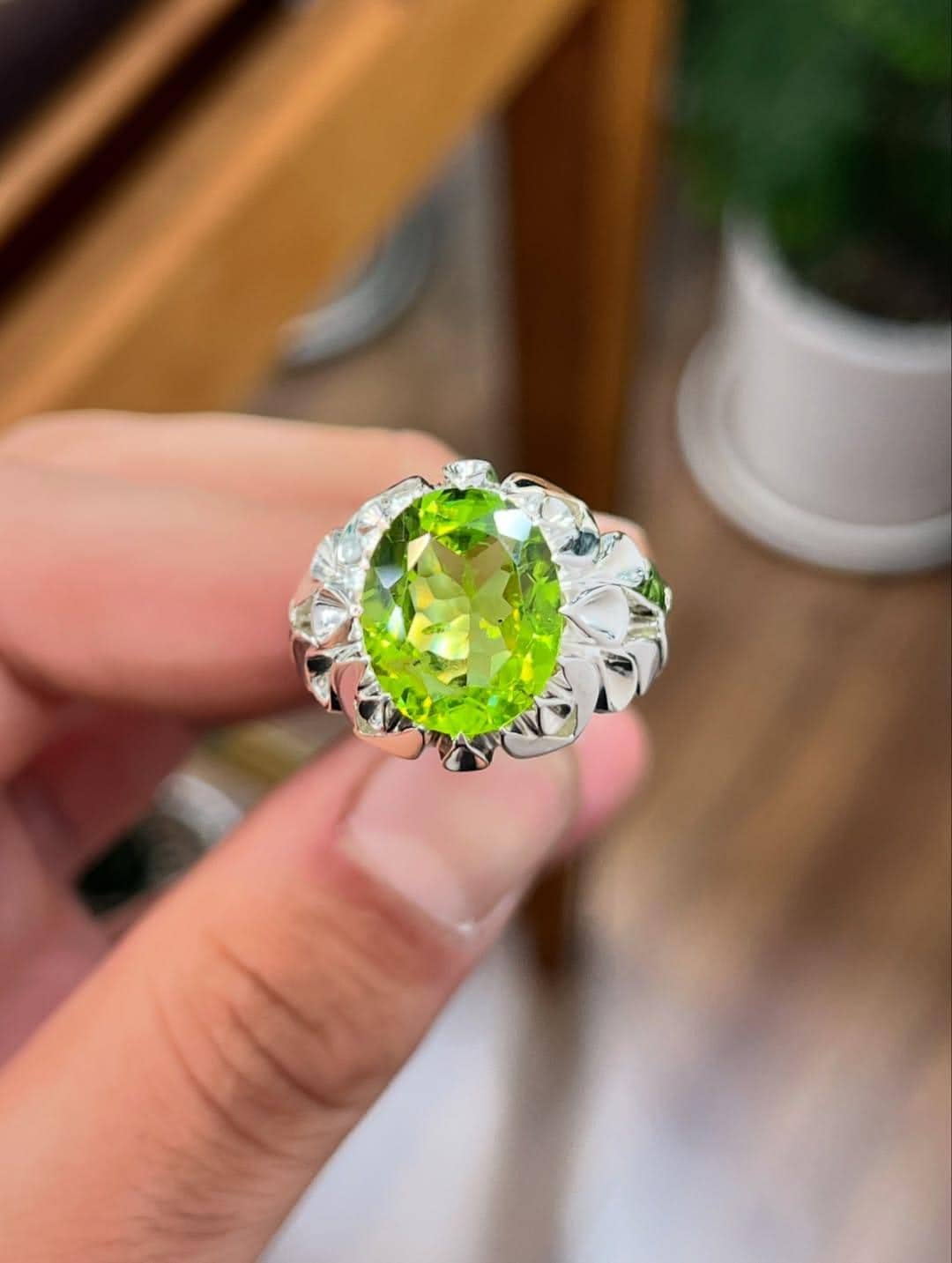 Handmade Sterling Silver Green Peridot Ring: August Birthstone - Image 5