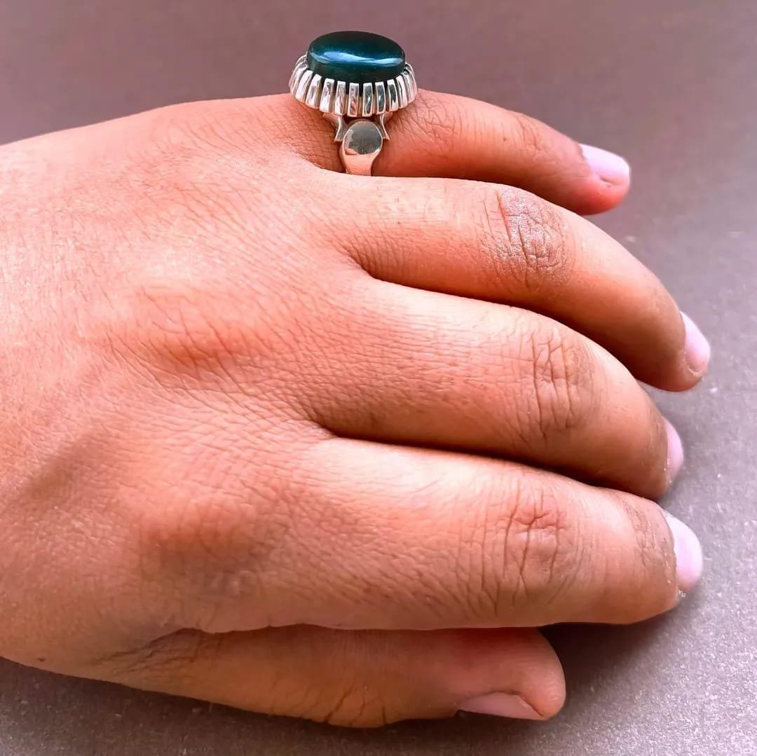 Black agate stone ring, gemstone band, unisex onyx ring, gift for him, unique design - Image 2