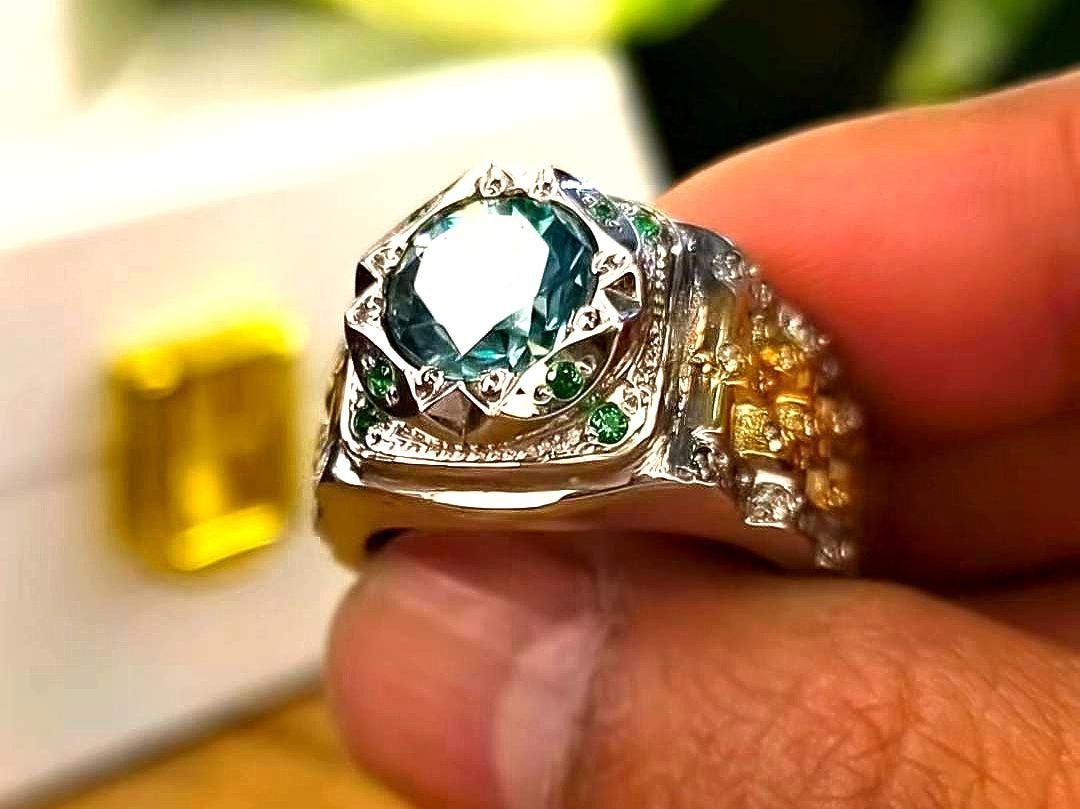 Green Moissanite Ring, 925 Sterling Silver, Gold Plated, Anniversary Gift for Her, Promise Ring - Image 4