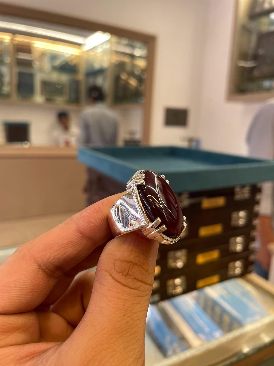 Red Maroon Aqeeq Stone Men Silver Statement Band Handmade Natural Gem - Image 4