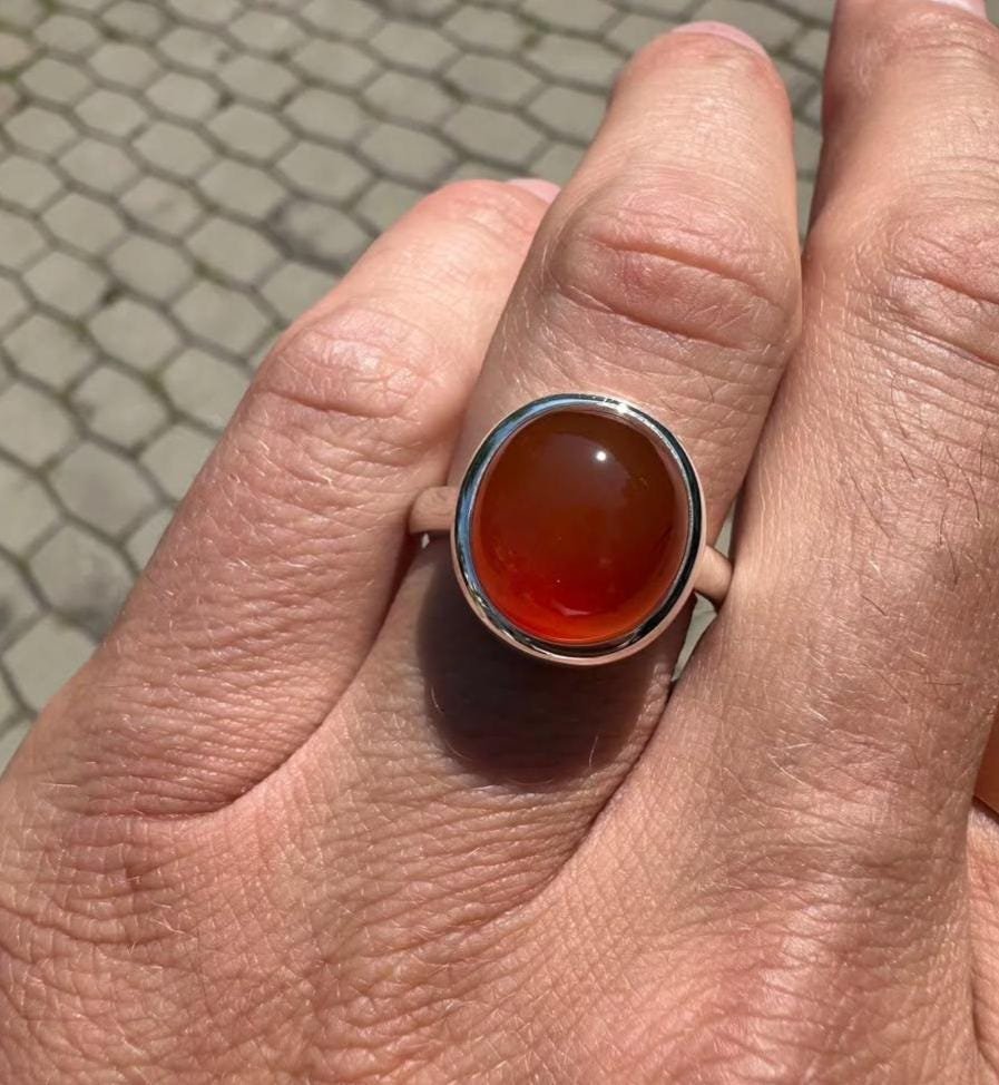 Red Aqeeq Agate Ring for Men in 925 Sterling Silver - Image 8