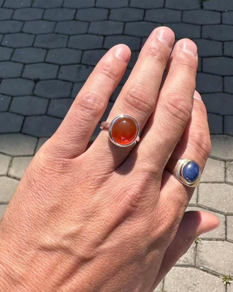 Red Aqeeq Agate Ring for Men in 925 Sterling Silver - Image 5