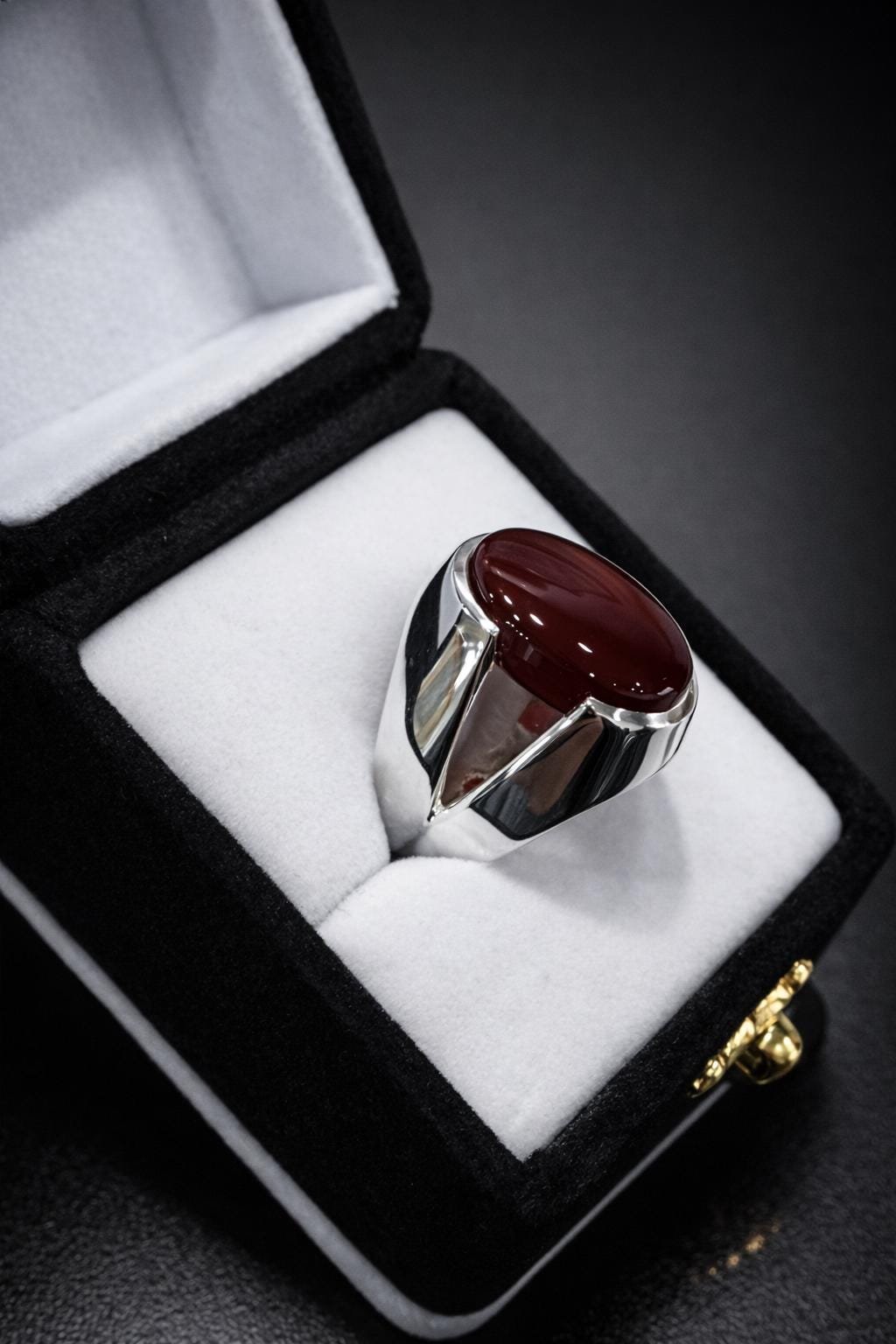Red Yemeni Agate aqeeq Ring Silver handmade ring for men women