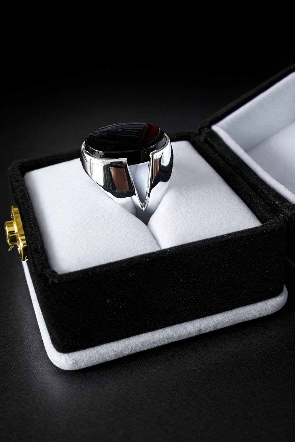 Men’s Oval Black Agate Ring 925 Sterling Silver Handmade Statement Ring - Image 4