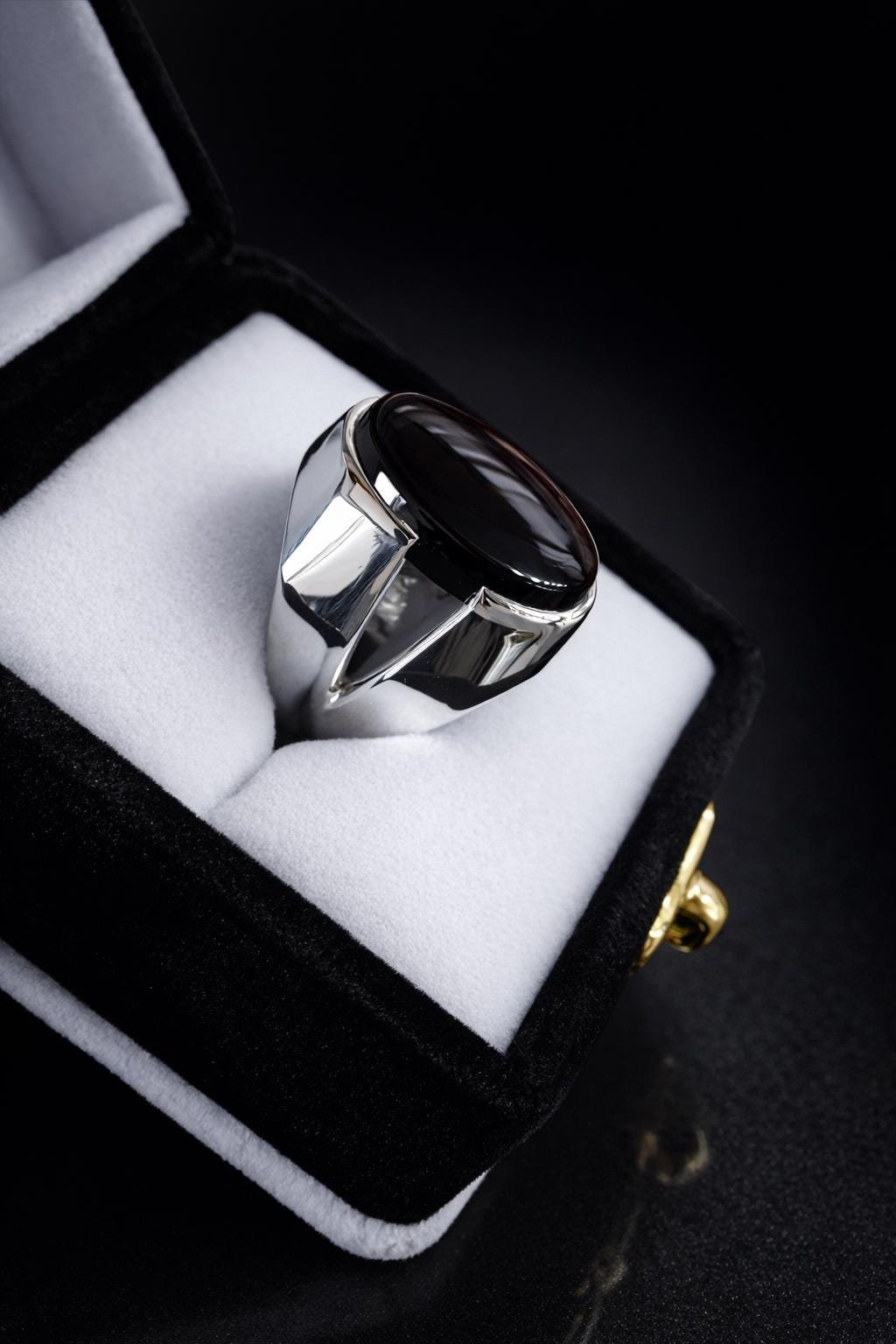 Men’s Oval Black Agate Ring 925 Sterling Silver Handmade Statement Ring