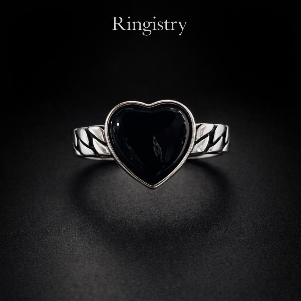 Heart Black Agate Silver Ring – Twisted Band, Minimalist Style - Image 2