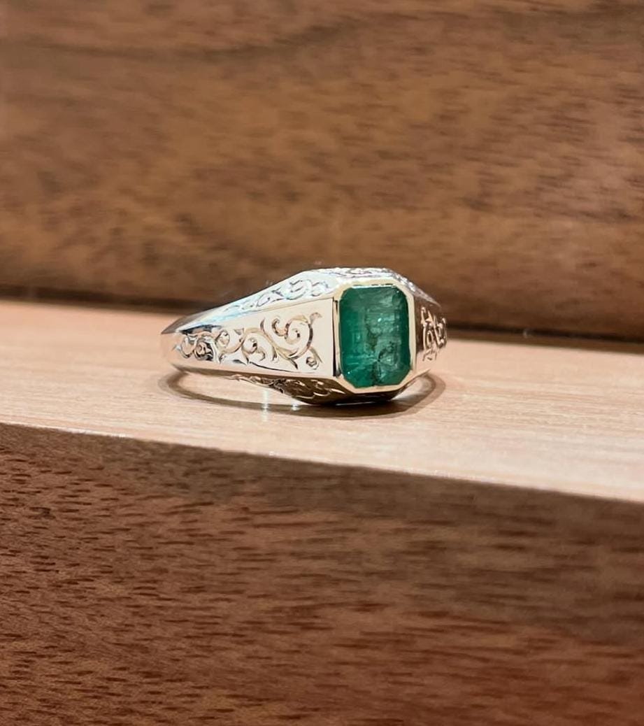 Natural Green Emerald Signet Silver Handmade Engraved Mens Statement Gift Vintage - Image 2