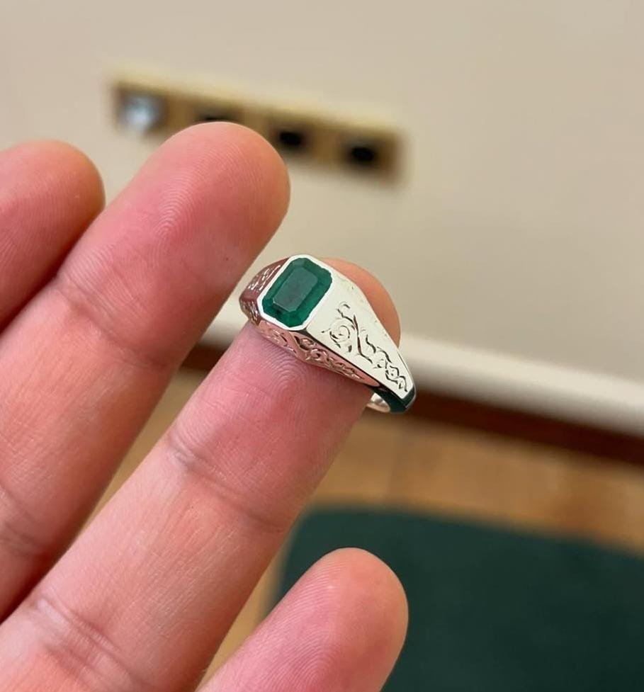 Natural Green Emerald Signet Silver Handmade Engraved Mens Statement Gift Vintage - Image 3