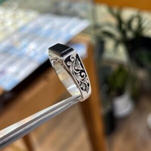 Men's Black Agate Signet Ring, Rectangular Stone, Engraved Silver Band, Vintage Style