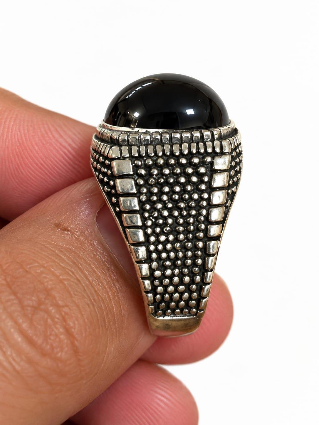 Men's Black Agate Ring, Vintage Style Silver Ring, Handmade Aqeeq Statement Ring, Unique Gift for Him